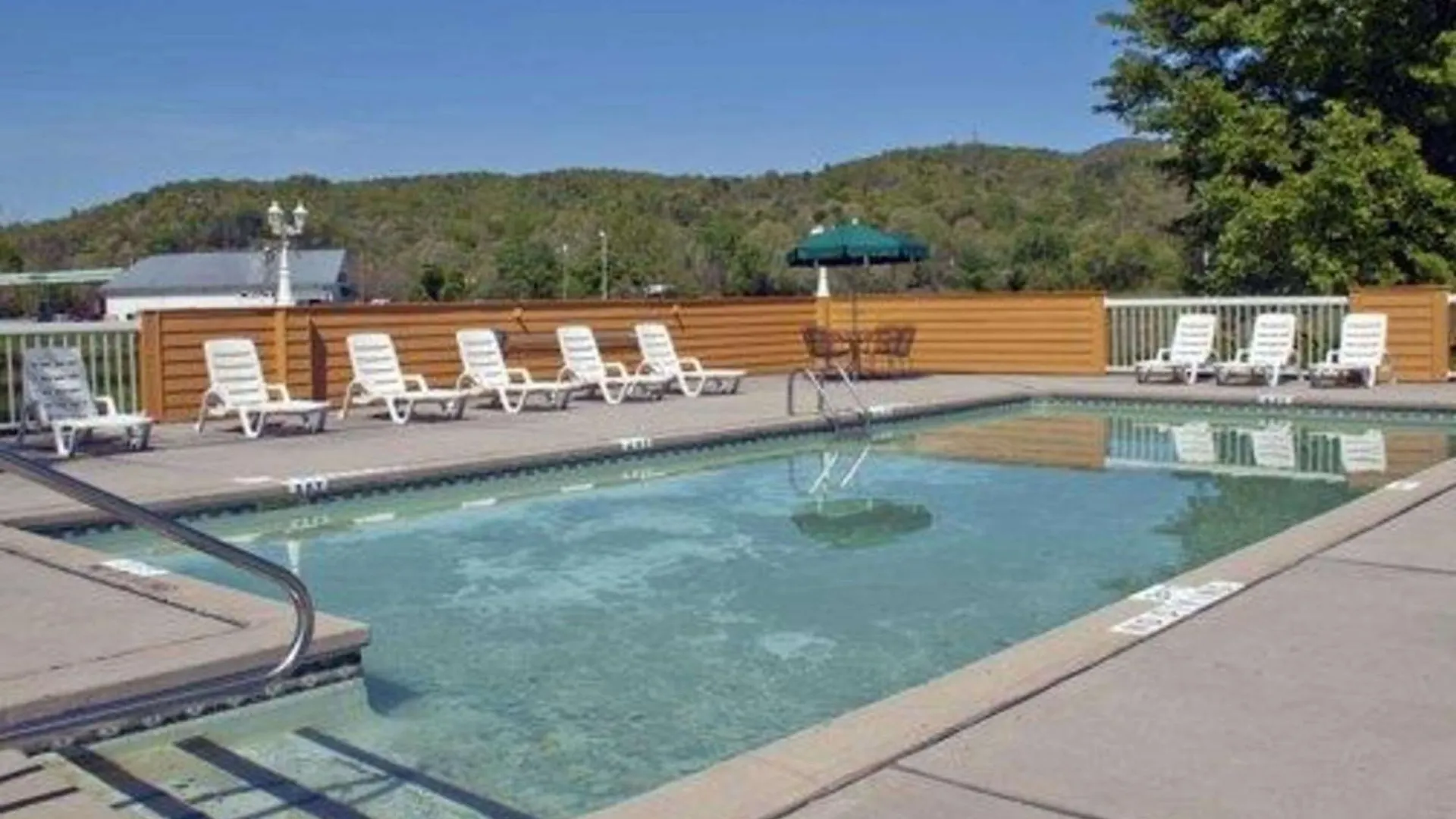 8 Top-Rated Quality Inn Hotels in the Blue Ridge Mountains