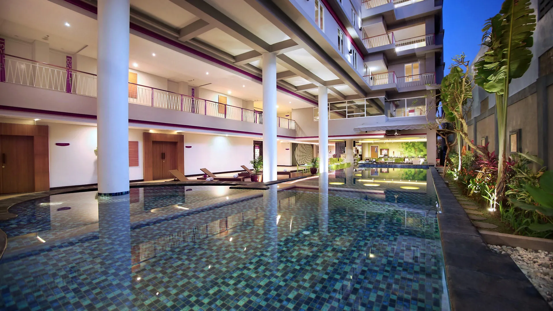 13 Central Hotels on Sunset Road, Seminyak Worth Booking