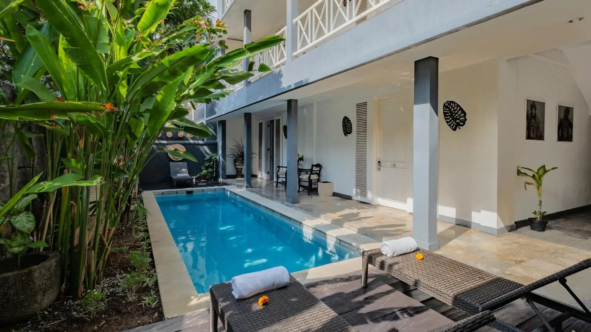 11 Best Central Hotels in Petitenget, Seminyak