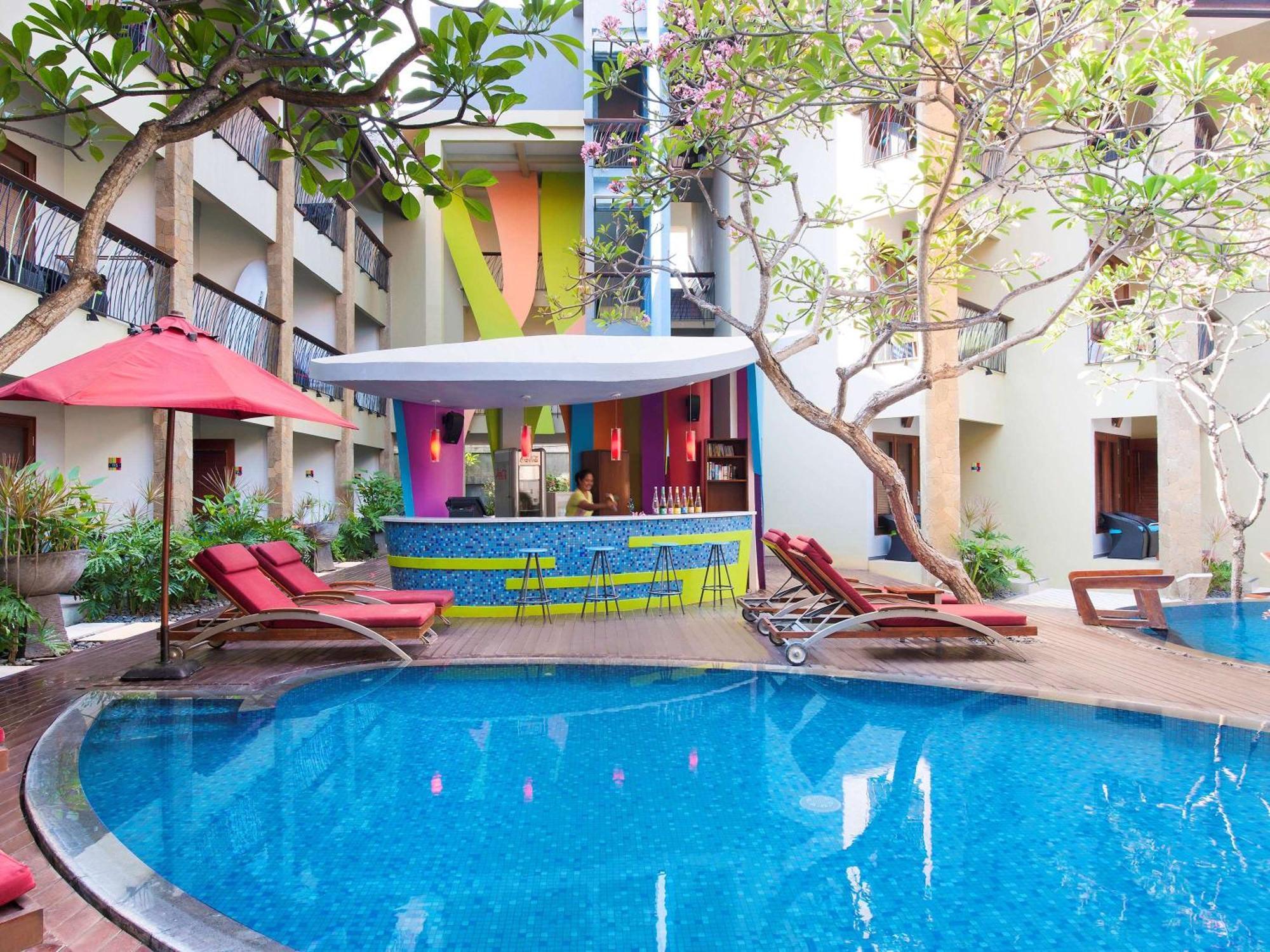 4 Smart Central Hotels in Padma, Legian Worth Booking