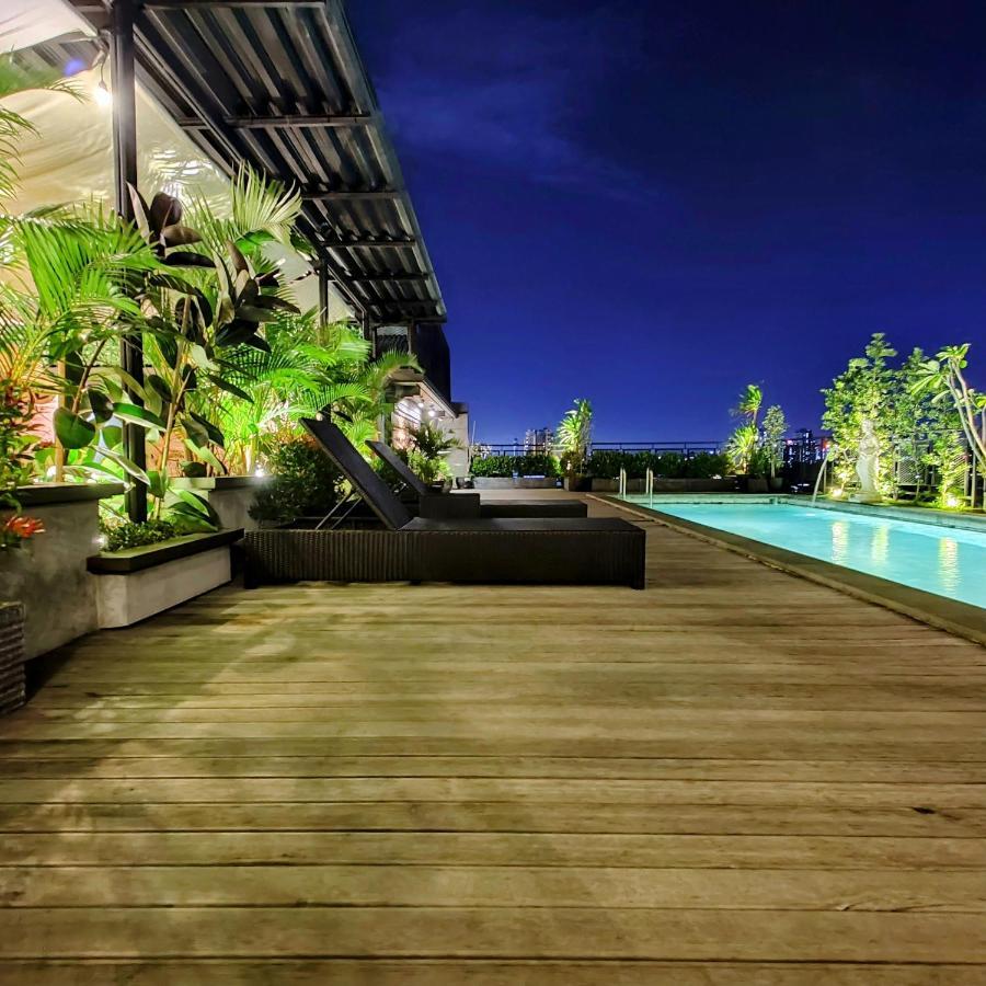4 Budget Hotels in Cilandak That Don't Cut What Matters