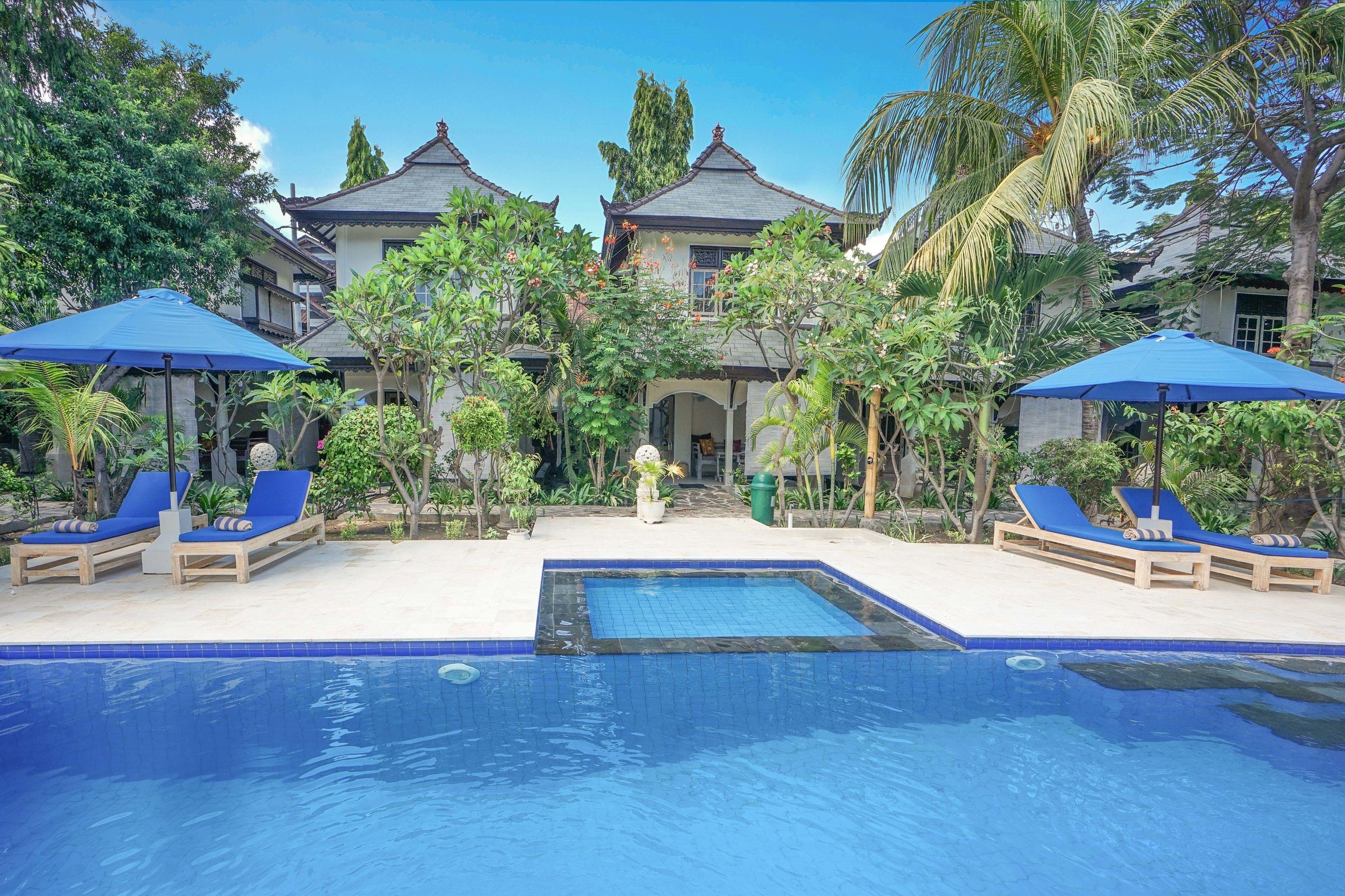 Staying Near Turtle Conservation Gili Trawangan: 5 Central Hotels Compared