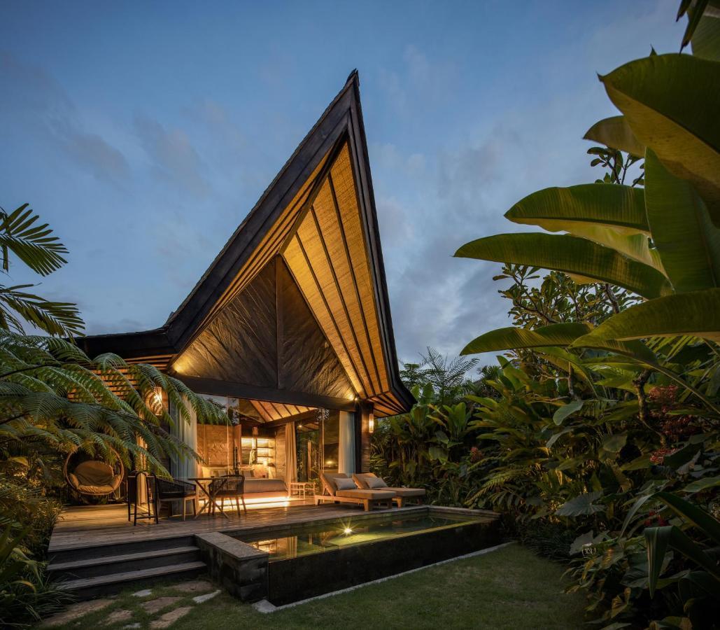 Couple Hotels in Indonesia: 13 Romantic Stays Compared